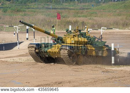 Moscow Region, Russia - August 25, 2020: T-72b3 Tank Of The Kazakhstan Team On The Tank Biathlon Tra