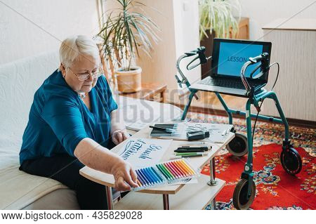 Hobby Ideas For Older People. Retirement Hobbies, Pastimes For Seniors. Activities For Seniors With 