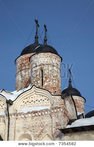 vernachlässigte orthodoxen Kirche in Kirillov, Russland