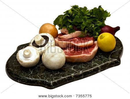 Carne con funghi, cipolla e limone