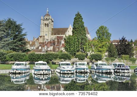 Dole And The Doubs River