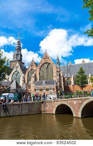 Oude Kerk   In Amsterdam