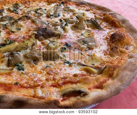 Mushrooms Pizza Half
