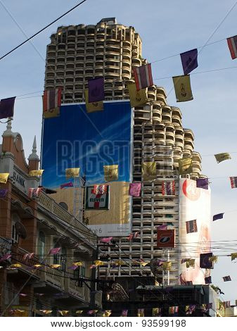 Sathorn Unique Tower