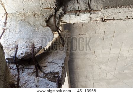 Damage Column Earthquake Rusty Iron Frames Constred Wall