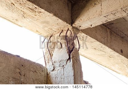 Damage Column Earthquake Rusty Iron Frames Constred Wall