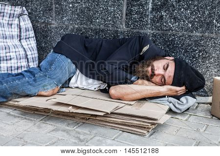 Vagrant sleeping outside