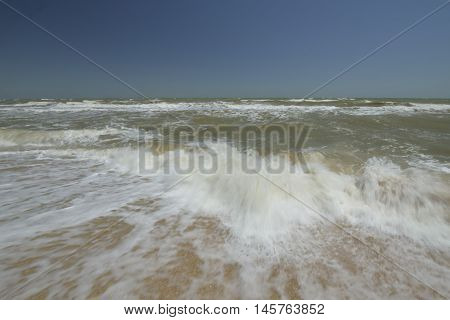 Narrow and long braid in the north-eastern part of the Crimean peninsula, consisting mainly of clam shell material, separating the bay from the Sea of Azov Siwash. The length of over 100 km, width from 270 m to 8 km.