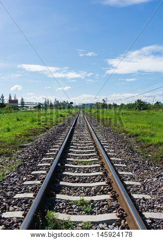 Track railroad to leading the desire the target