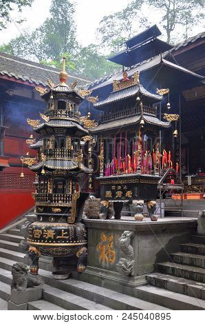 Mount Qingcheng, Sichuan, China - Jun. 21, 2012: Laojun Hall In Shangqing Temple On Top Of Mount Qin