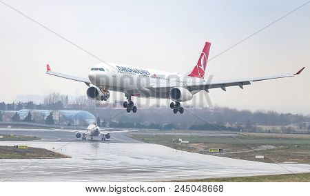 Airplane Landing To Airport