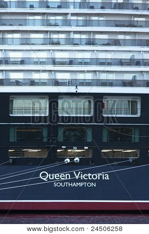 SOUTHAMPTON, UK - 6 gennaio: Fodera Cunard Queen Victoria su 6 gennaio 2008, Southampton, UK. In ottobre 2011 Cuna