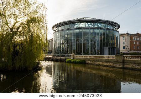 The Lake And Winter Gardens, In Mowbray Park, Sunderland, Tyne & Wear