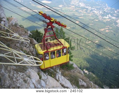 Gelbe Seilbahn Auto