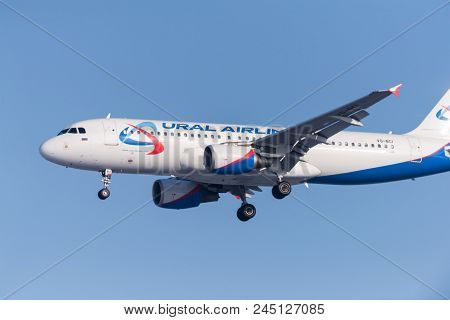 Airbus A320-214 Vq-bci Ural Airliners