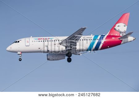 Sukhoi Superjet 100-95Lr Ra-89069 Yamal Airlines