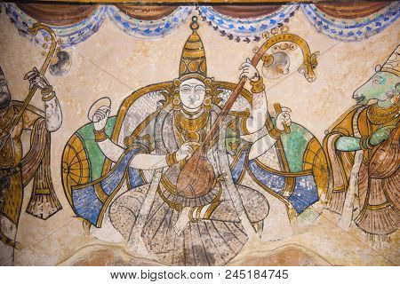 Nayaka Painting Of Saraswati On The Inside Wall Of The Northern Cloister Mandappa. Brihadishvara Tem