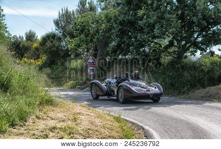 Pesaro Colle San Bartolo , Italy - May 17 - 2018 : Alfa Romeo 6c 2300 B Mm Spider Touring	1938 Old R