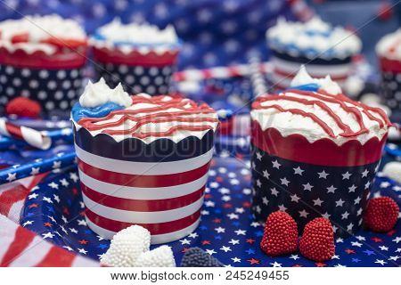 Cupcakes Decorated With Buttercream Frosting For The Fourth Of July Independence Day Celebration