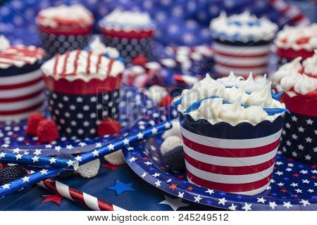 Cupcakes Decorated With Buttercream Frosting For The Fourth Of July Independence Day Celebration
