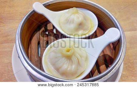 Hagao ,chinese Dim Sum In Bamboo Steamer