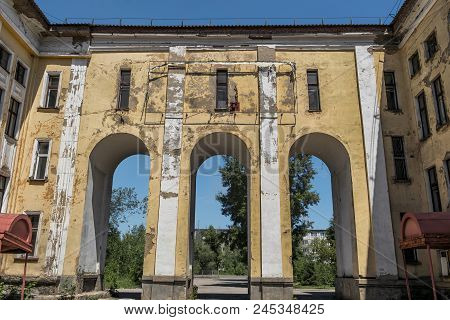 Old Abandoned Hospital. Medical Complex. Old Architecture. Architectural Heritage. Main Entrance. Gr