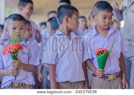 Kanchanaburi Thailand - June 14 : Unidentified Students Decorate Pedestal Tray And Flower For Give T