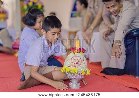 Kanchanaburi Thailand - June 14 : Unidentified Students Decorate Pedestal Tray And Flower For Give T
