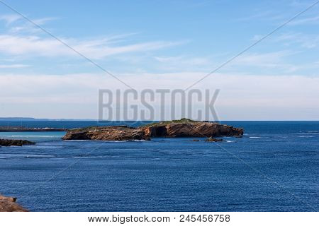Warrnambool Victoria Picture Of Merri And Middle Island.