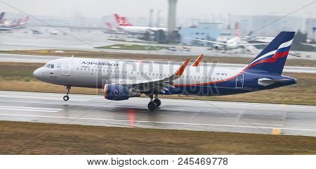 Airplane Landing To Airport