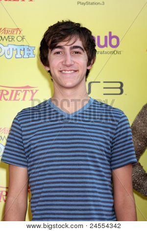 LOS ANGELES - OCT 22: Vincent Martella dospět 2011 odrůdu moc z mládí Evemt na Par