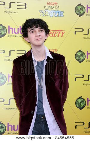LOS ANGELES - 22 de OCT: Zach Mills en el evento variedad 2011 energía de juventud en la Paramount