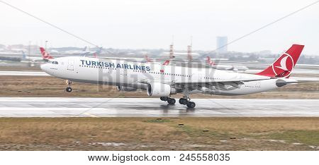 Airplane Landing To Airport