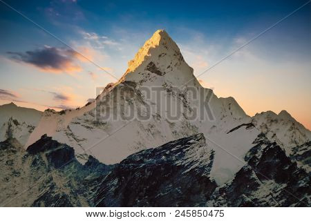Mount Ama Dablam At Dawn From Kala Patthar, Gorak Shep, Everest Base Camp Trek, Nepal