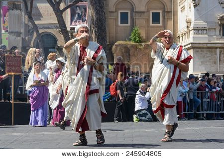 Show Of Ancient Romans In The Birthday Of Rome Occasion