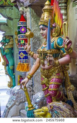 Singapore - Feb 24 : Statue In Sri Veeramakaliamman Temple In Little India, Singapore On February 24