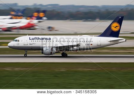 Munich / Germany - October 4, 2017: Lufthansa Airbus A319 D-ailp Passenger Plane Arrival And Landing