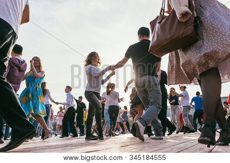 Moscow, Russia-may 09, 2015: People Are Dancing Outdoors In The Park On Pushkinskaya Embankment At S