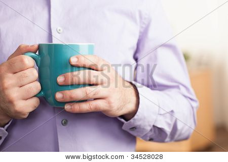 คนที่เก็บรายละเอียดกาแฟ Mug สีน้ำเงิน