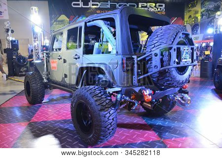 Pasay, Ph - Nov. 16: Land Rover Defender At Manila Auto Salon On November 16, 2019 In Smx Convention