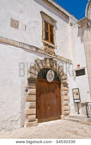 Bishop's palace. Ostuni. Puglia. Italien.