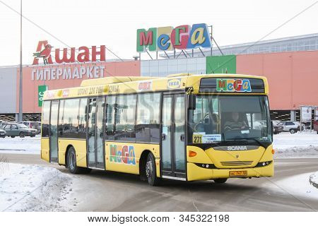 Nizhniy Novgorod, Russia - January 6, 2009: Free Bus Scania Omnilink Of The Mega Mall At The Parking