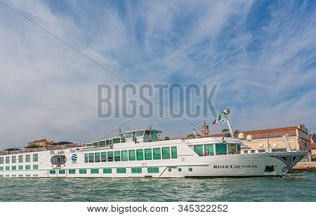 Venice, Italy - September 29, 2017: Venice Is The Capital Of The Veneto Region Of Italy And Is Sprea