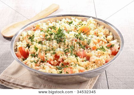 insalata di cous cous con verdure