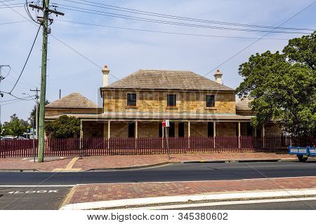 Facade Of The Court House, Built In 1878 In Fine Sandstone, In The Center Of Coonabarabran, New Sout