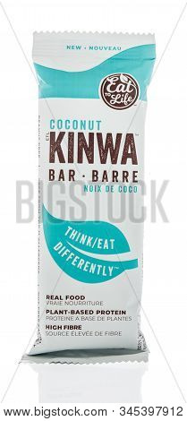 Winneconne, Wi - 24 December 2019 : A Package Of Eat To Life Kinwa Bar Vegan Snack On An Isolated Ba