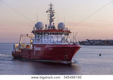 New Bedford, Massachusetts, Usa - January 15, 2020: Survey Vessel Fugro Discovery Outside Hurricane 