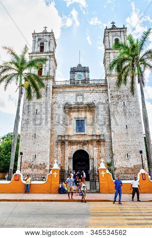 Valladolid, Mexico - Dec 23, 2019: Built In 1706, The Historical Cathedral Of San Gervasio Church In
