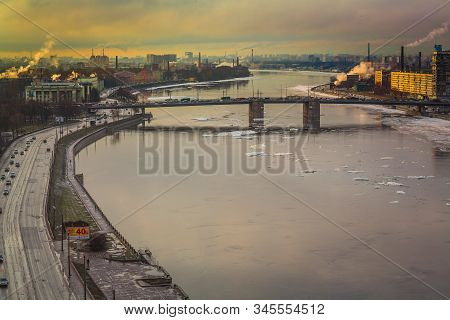 April, 2018, Russia, Saint Petersburg. Top View Of The Volodarsky Bridge And The Embankment. Sunset