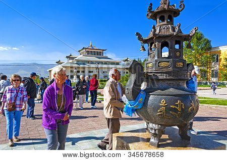Ulan Bator, Mongolia - August 24, 2016: Tourists Are Visiting The Gandantegchinlen Monastery, The Ce